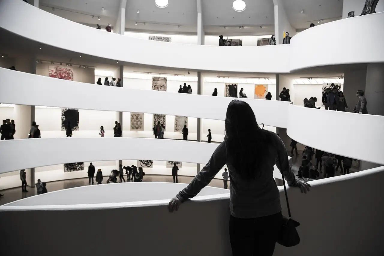 The white spiral ramps of the Guggenheim rotunda