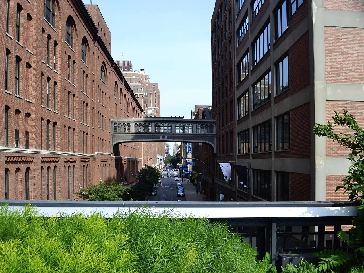 The High Line path between Chelsea buildings